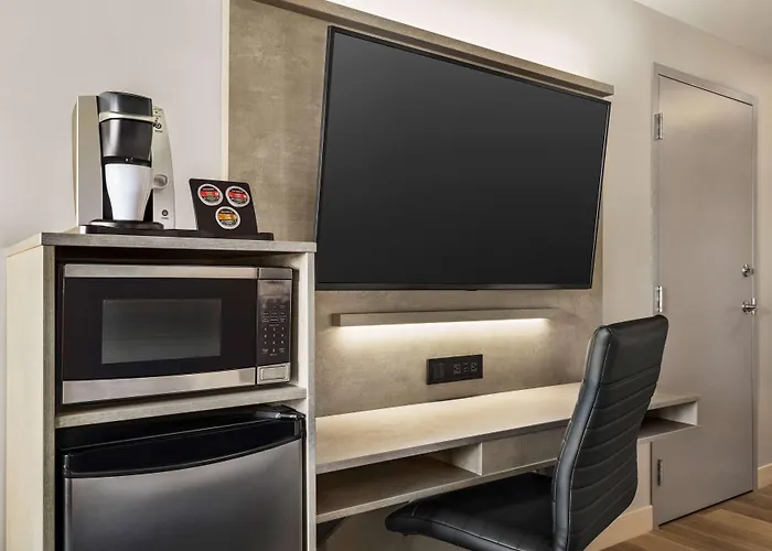 Microtel Inn & Suites Dorval Qc